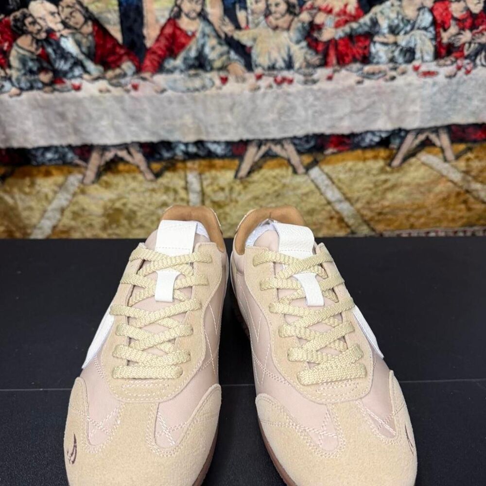 Unbranded Men's Tan and Cream Trainers